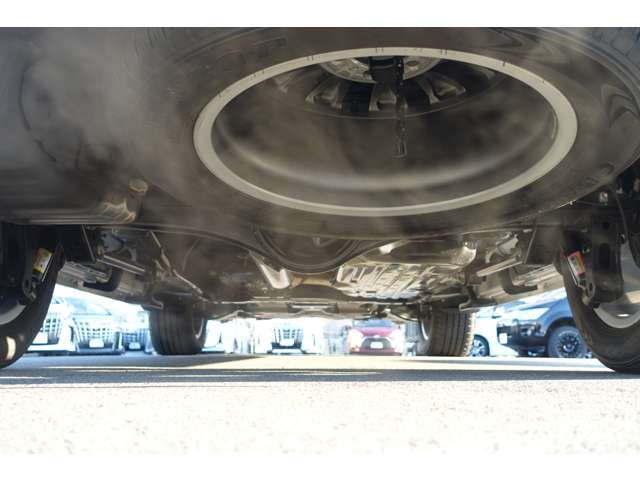 Toyota LAND CRUISER 2023-05 188915-19