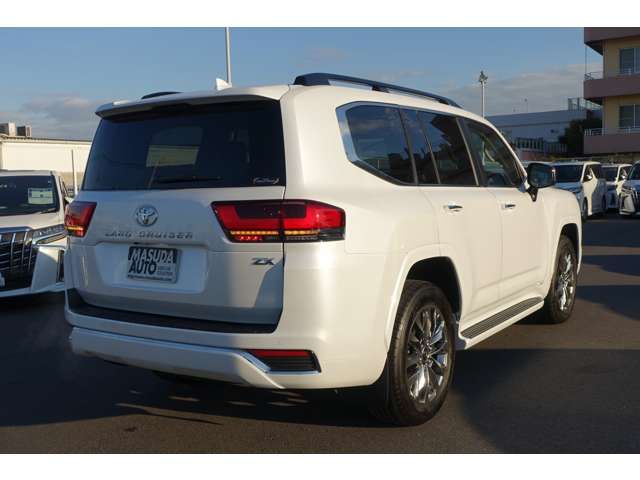 Toyota LAND CRUISER 2023-05 188915-6