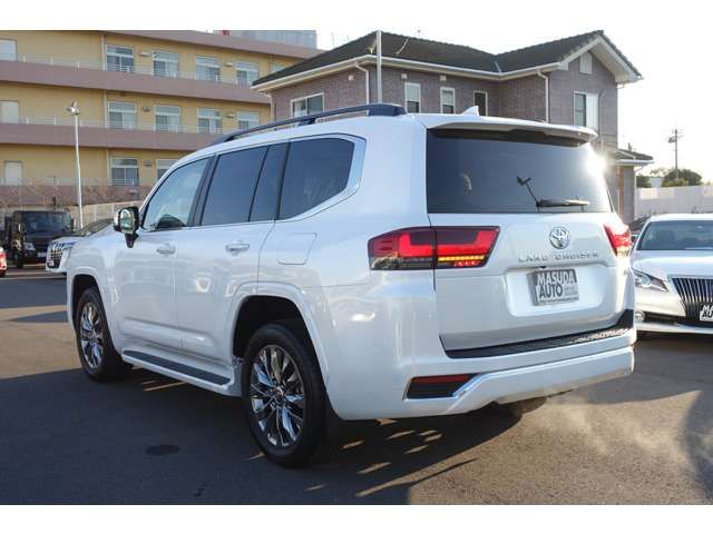 Toyota LAND CRUISER 2023-05 188915-4