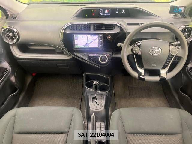 Toyota AQUA 2018-12 356235-1