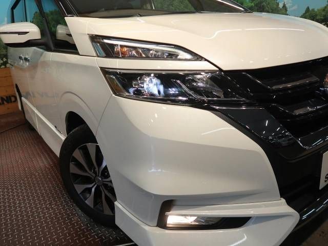 Nissan SERENA 2017-08 184405-14