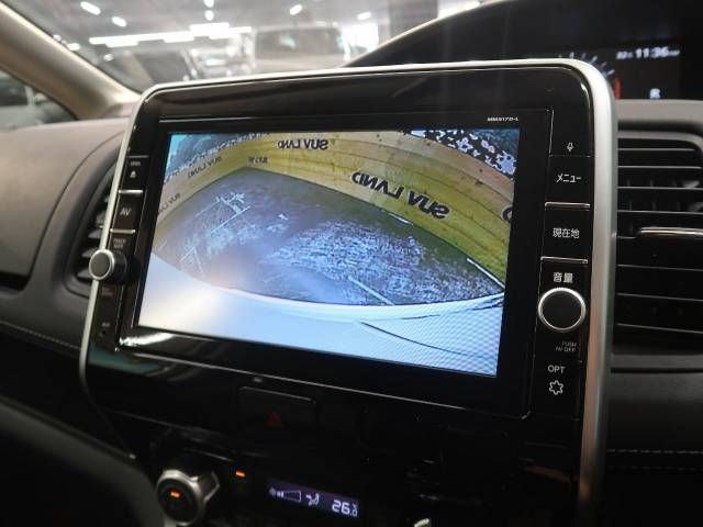 Nissan SERENA 2017-08 184405-3