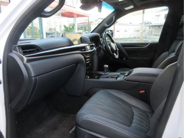 Lexus LX 2021-06 1836-21