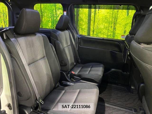 Toyota VOXY 2020-06 288905-9