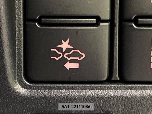 Toyota VOXY 2020-06 288905-5