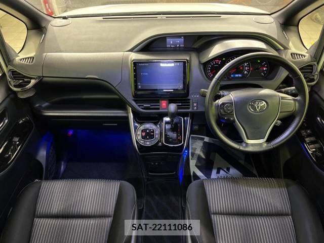 Toyota VOXY 2020-06 288905-1