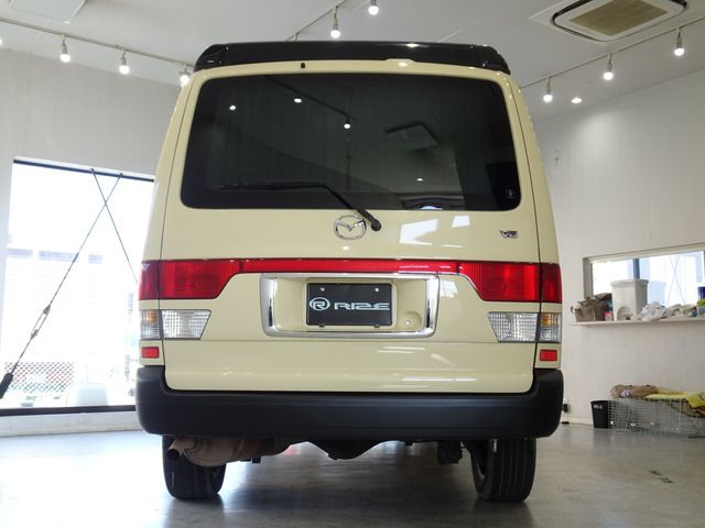 Mazda BONGO FRIENDEE 2000-06 853-4