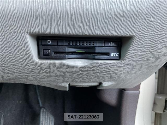 Toyota PASSO 2015-03 341824-4