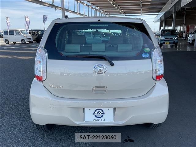 Toyota PASSO 2015-03 341824-26