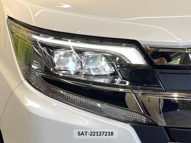 Toyota NOAH 2019-12 321658-13