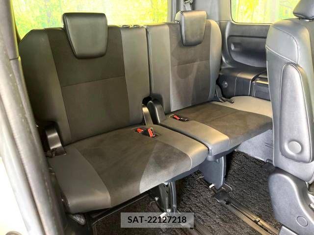 Toyota NOAH 2019-12 321658-11