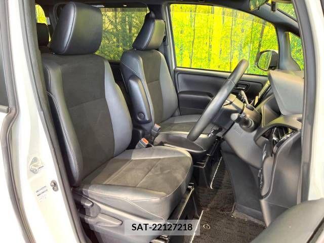 Toyota NOAH 2019-12 321658-9