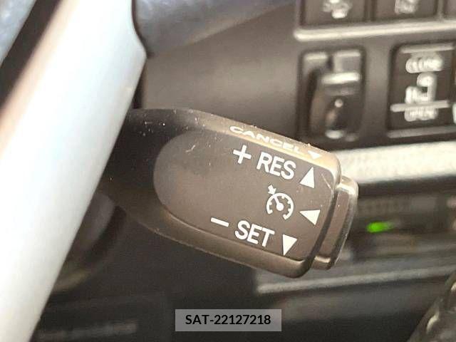 Toyota NOAH 2019-12 321658-6