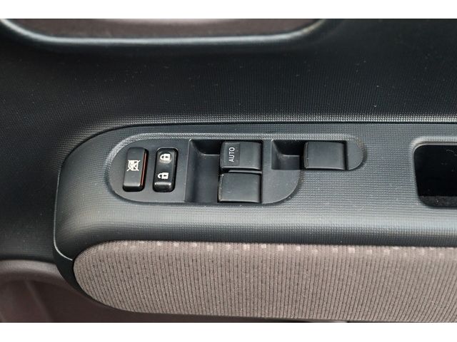 Toyota PORTE 2014-11 196124-16