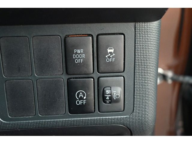 Toyota PORTE 2014-11 196124-19