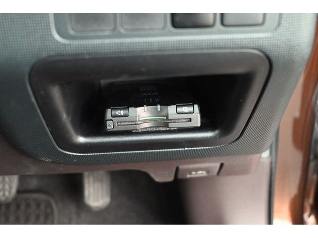 Toyota PORTE 2014-11 196124-20