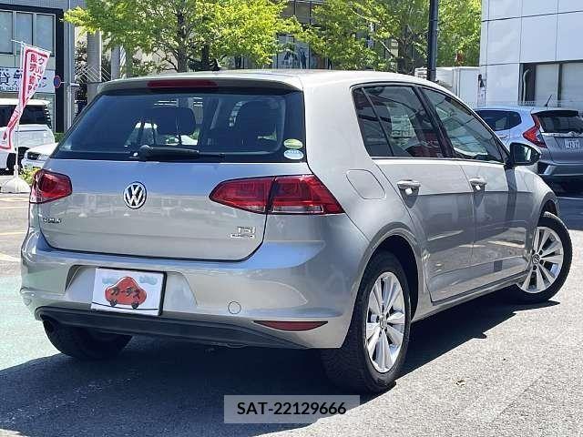 VolksWagen GOLF 2013-11 370651-2