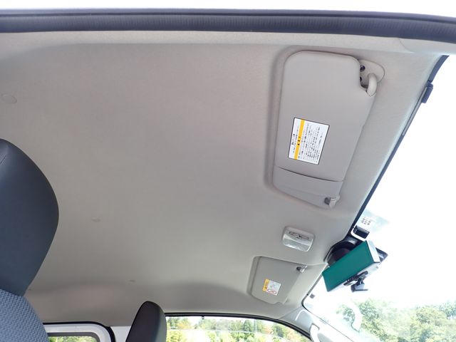 Nissan CARAVAN VAN 2022-10 15110-17