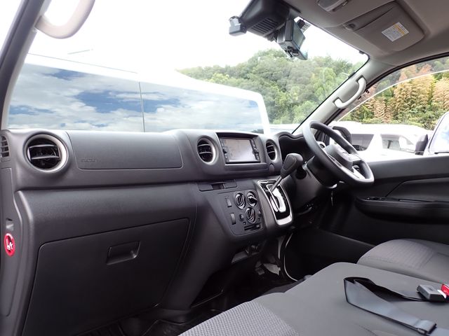 Nissan CARAVAN VAN 2022-10 15110-21