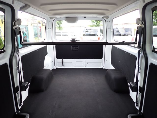 Nissan CARAVAN VAN 2022-10 15110-26