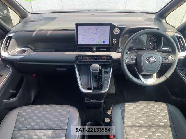 Toyota VOXY 2023-10 378183-4