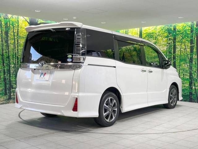 Toyota VOXY 2018-10 19916-18
