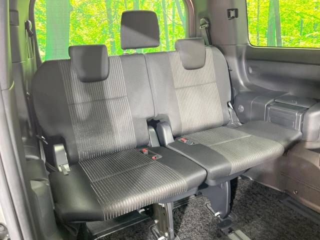 Toyota VOXY 2018-10 19916-10