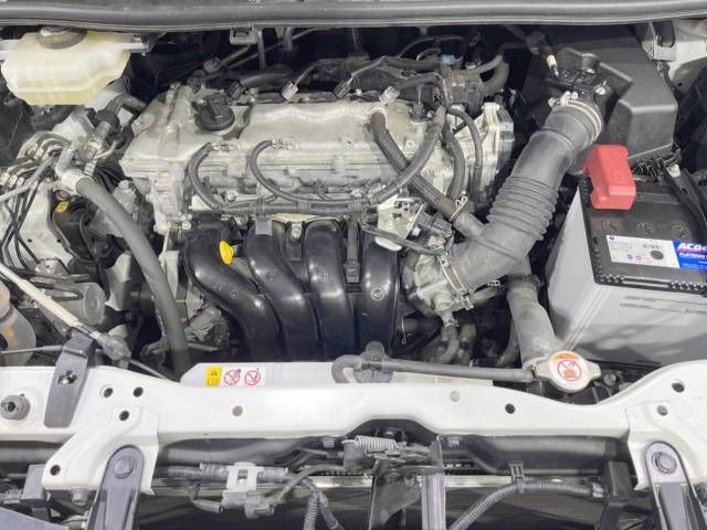 Toyota VOXY 2018-10 19916-19