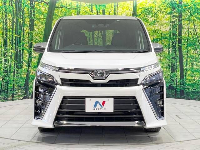 Toyota VOXY 2018-10 19916-15