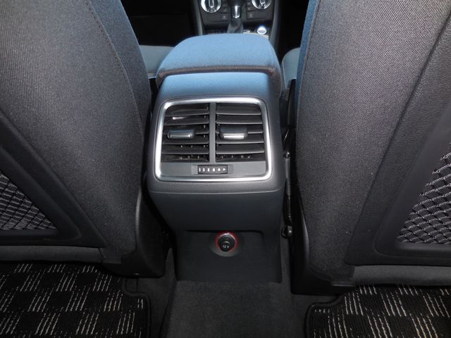 Audi Q3 2014-06 4801-14