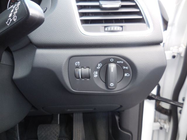 Audi Q3 2014-06 4801-16