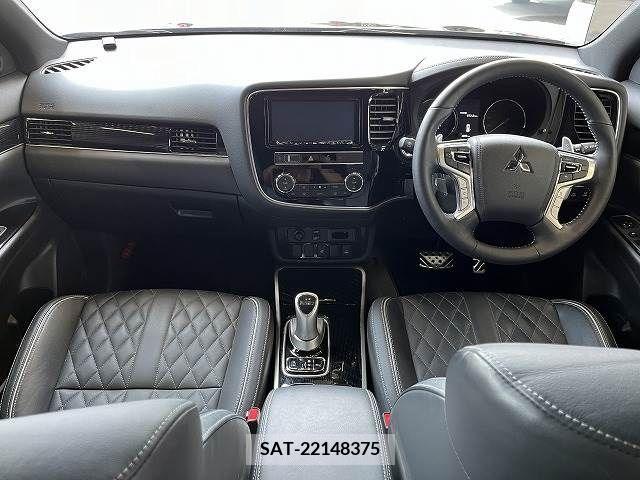 Mitsubishi OUTLANDER PHEV 2019-04 303572-1