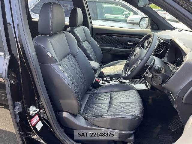 Mitsubishi OUTLANDER PHEV 2019-04 303572-8