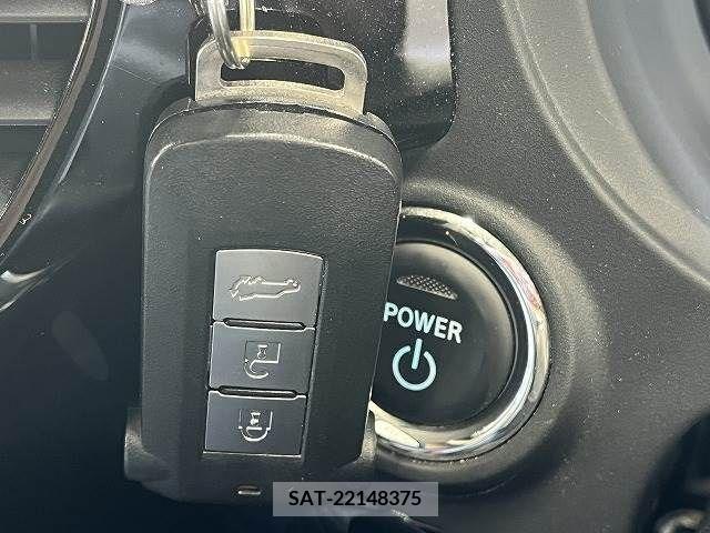 Mitsubishi OUTLANDER PHEV 2019-04 303572-3