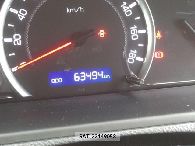 Toyota VOXY 2014-03 386346-28