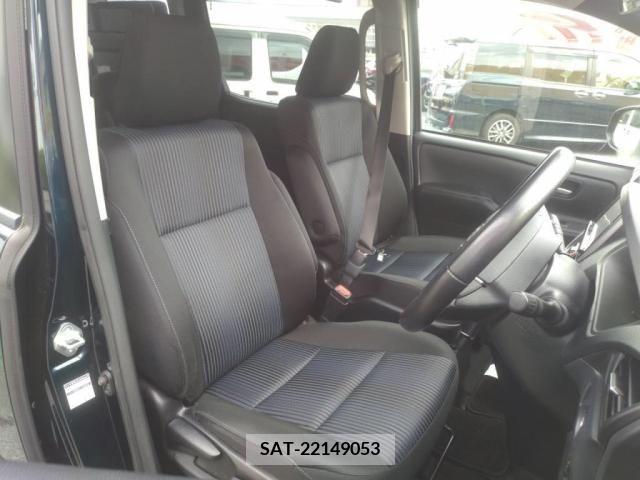 Toyota VOXY 2014-03 386346-20