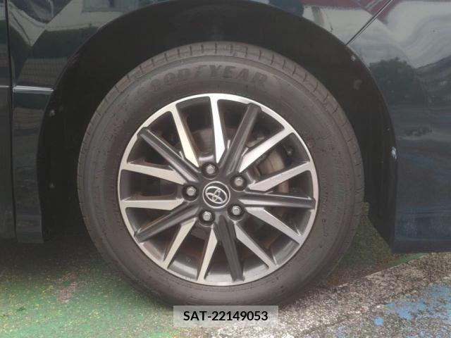 Toyota VOXY 2014-03 386346-9