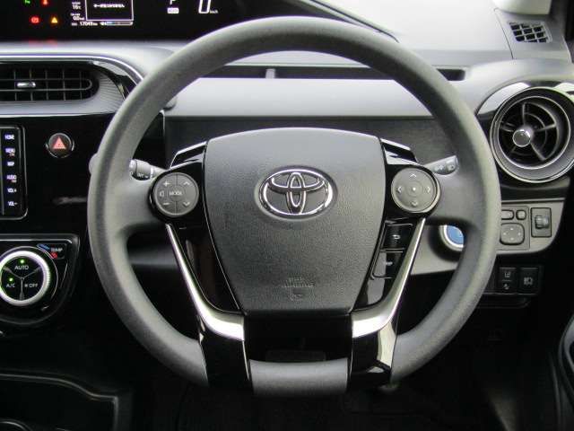 Toyota AQUA 2018-11 27517-14