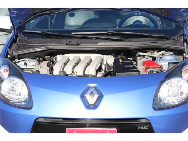 Renault TWINGO 2011-08 15930-21
