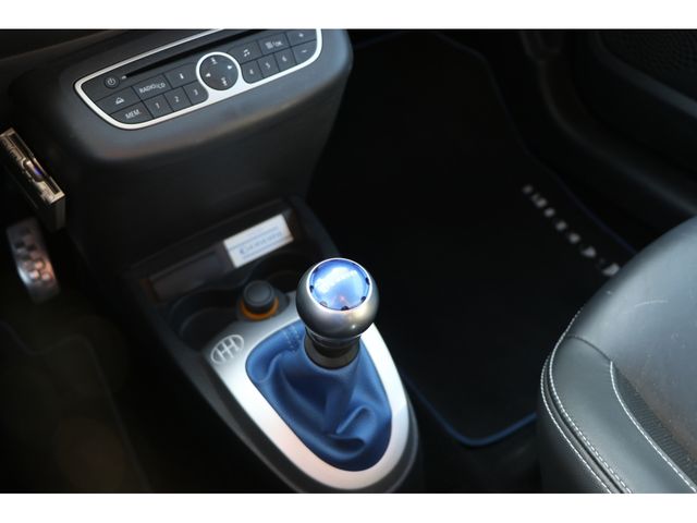 Renault TWINGO 2011-08 15930-5