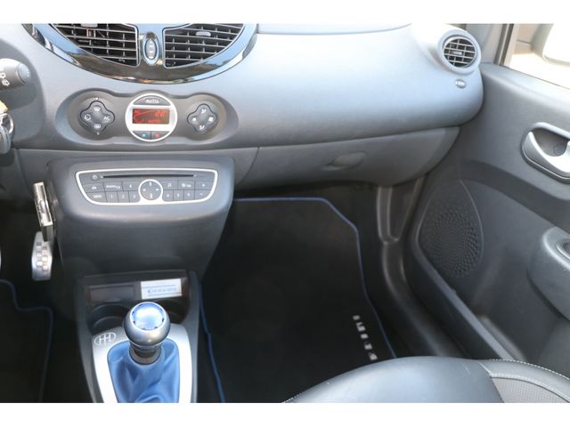 Renault TWINGO 2011-08 15930-7