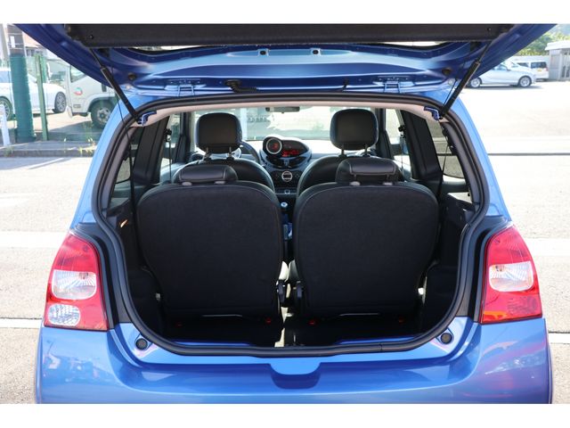 Renault TWINGO 2011-08 15930-17