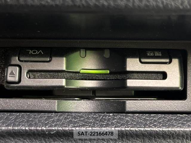 Toyota VOXY 2018-01 289066-6