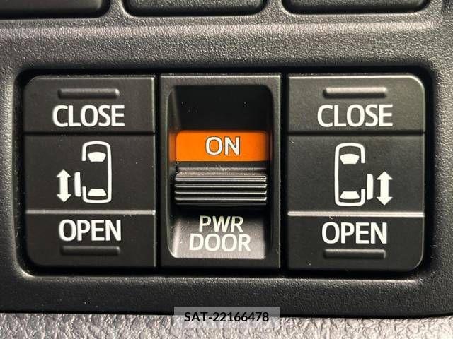 Toyota VOXY 2018-01 289066-4