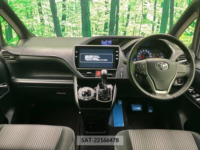 Toyota VOXY 2018-01 289066-1