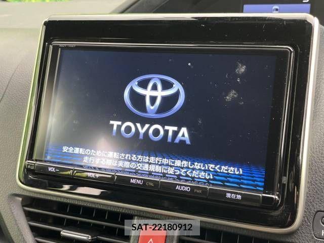 Toyota VOXY 2017-10 347265-3