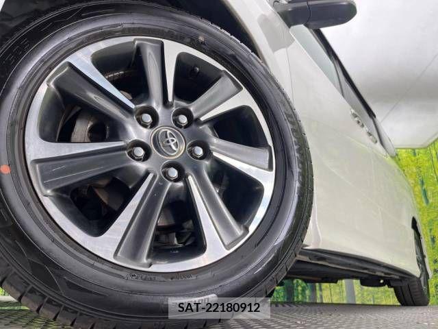 Toyota VOXY 2017-10 347265-14