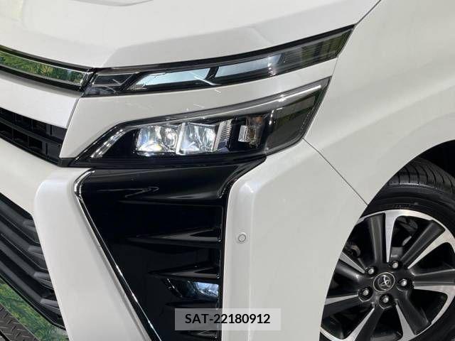 Toyota VOXY 2017-10 347265-13