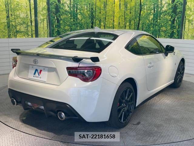 Toyota 86 2021-04 348280-17