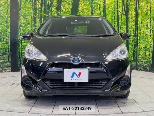 Toyota AQUA 2016-02 337427-14